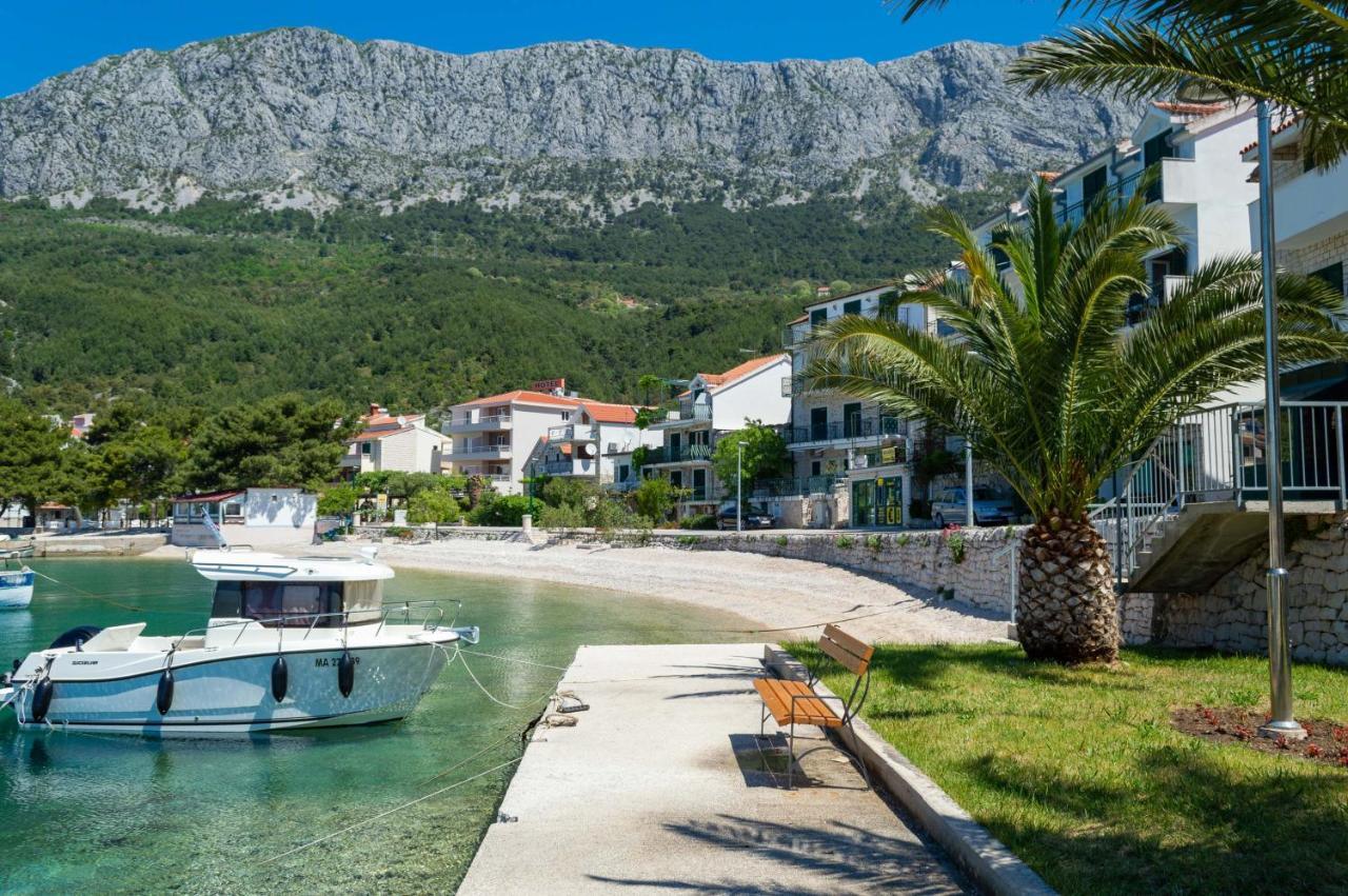 Apartments Ivica - Beachfront Drvenik  Esterno foto